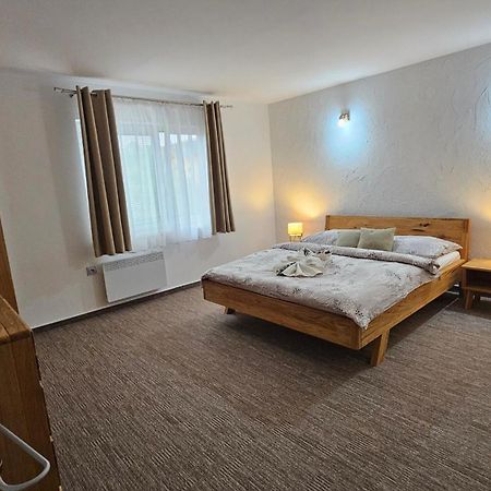 Apartmány Janka + camp Besenova Exterior foto