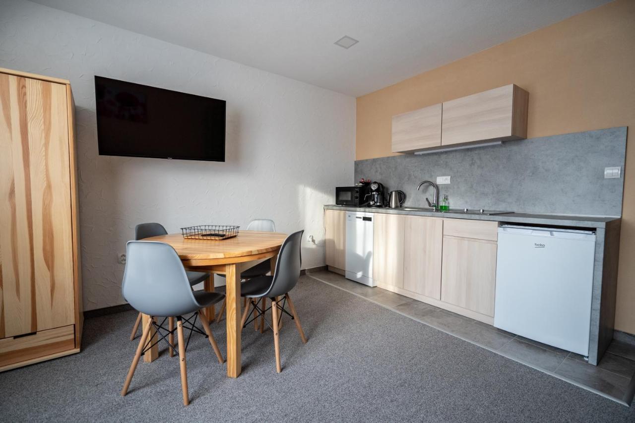 Apartmány Janka + camp Besenova Exterior foto