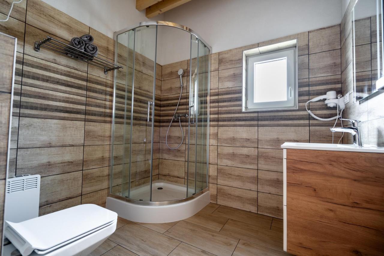 Apartmány Janka + camp Besenova Exterior foto