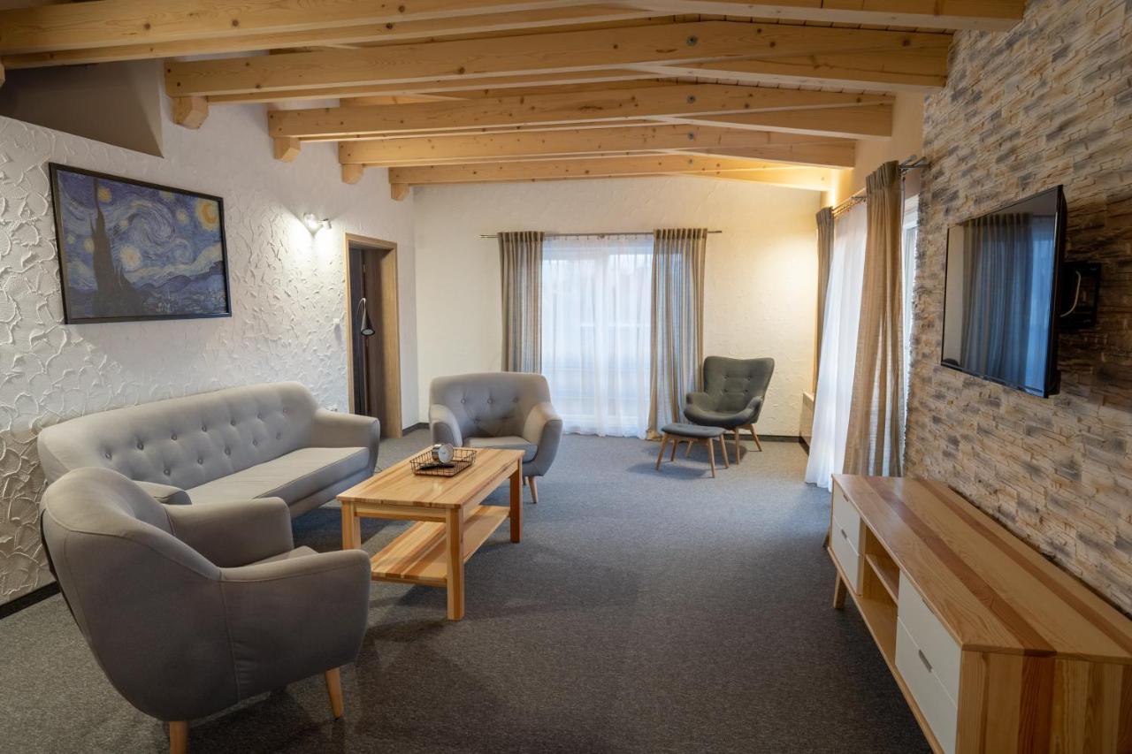 Apartmány Janka + camp Besenova Exterior foto