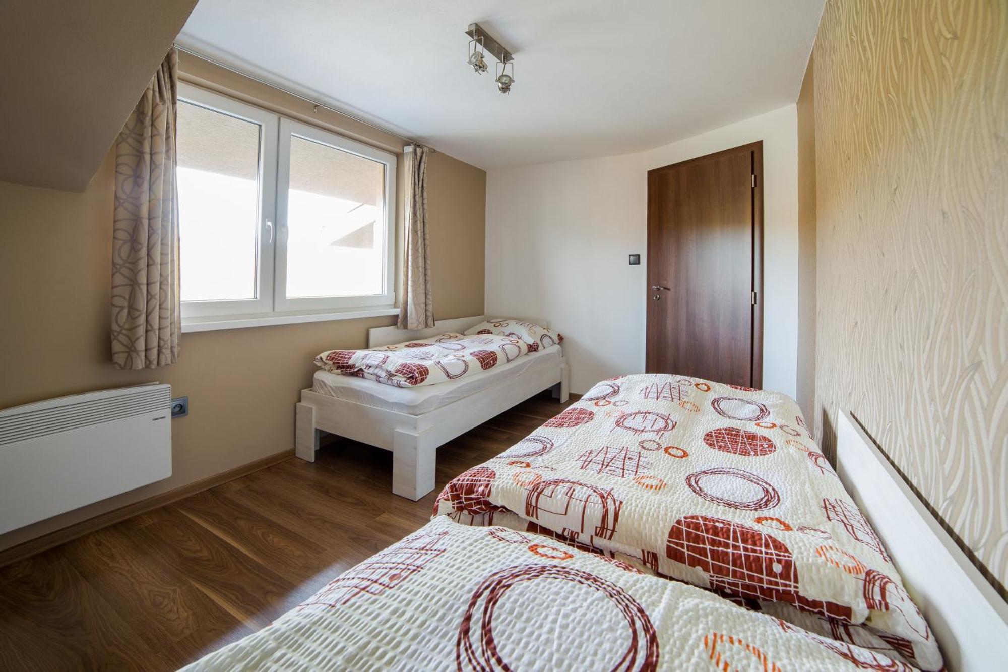 Apartmány Janka + camp Besenova Exterior foto