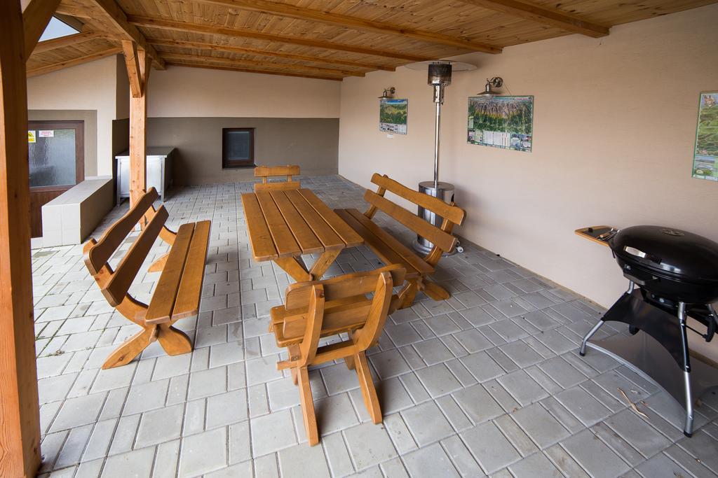 Apartmány Janka + camp Besenova Exterior foto